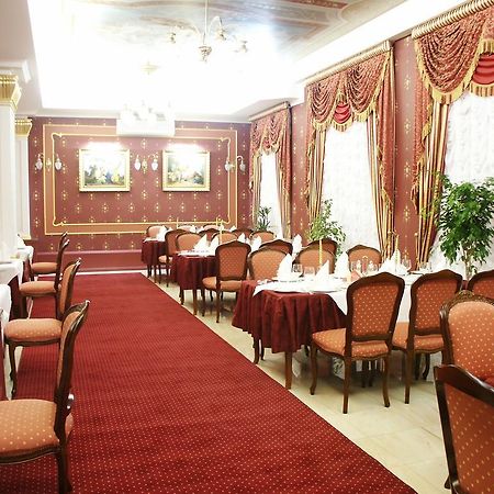 Marlen Hotel Rivne Exterior foto